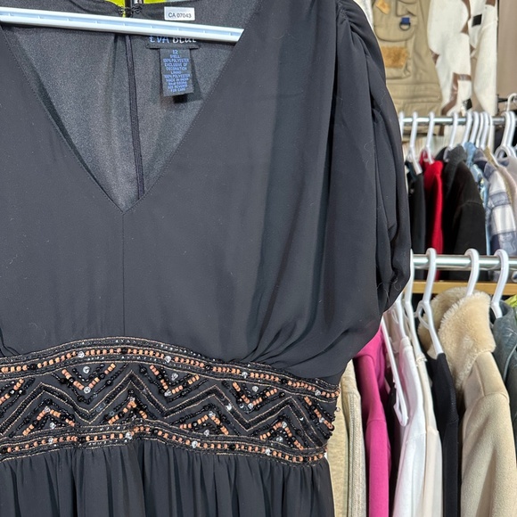 Y2K Black Short Sleeve Flowy Dress Crystal & Beaded Waist Size 12 P2P 20-21” - Picture 2 of 5